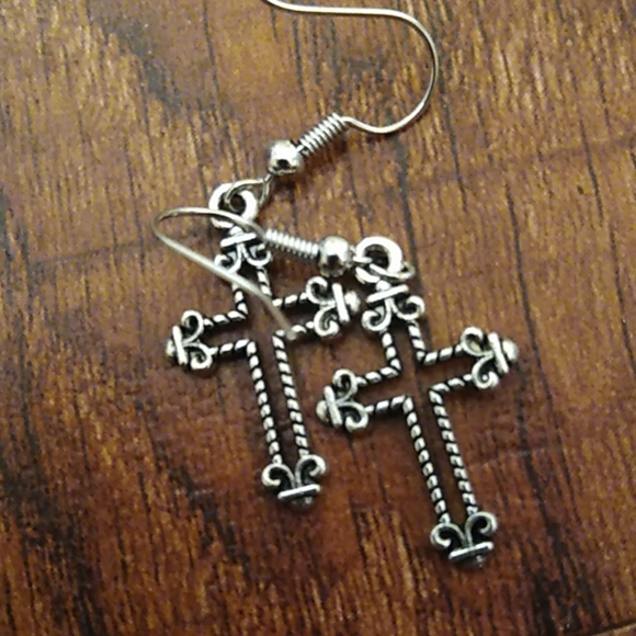 Earrings - Picture 4 of 5